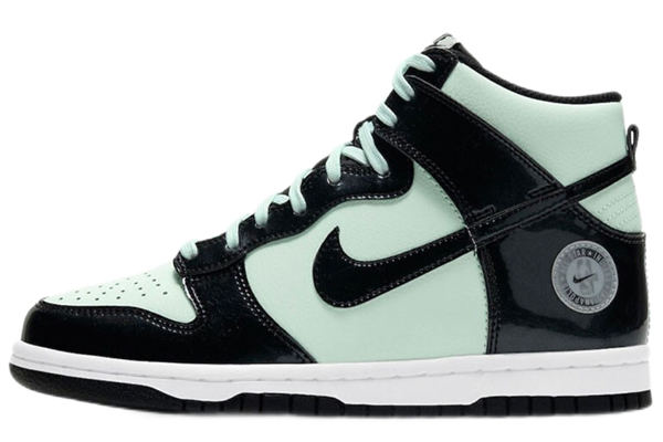 Women Dunk High SB Barely Green